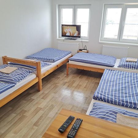 Apartman Plasy Exteriör bild