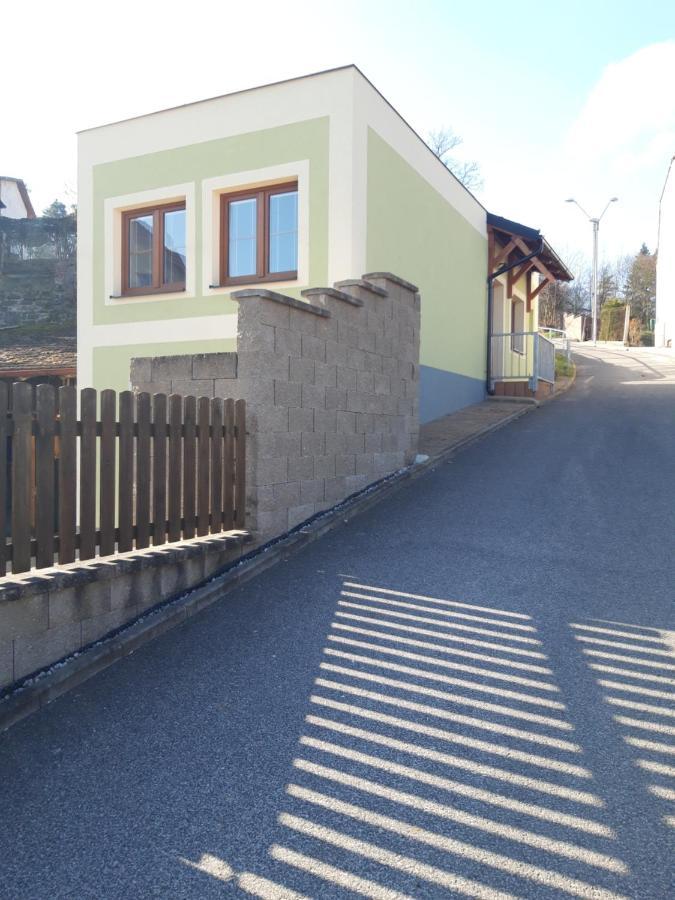 Apartman Plasy Exteriör bild
